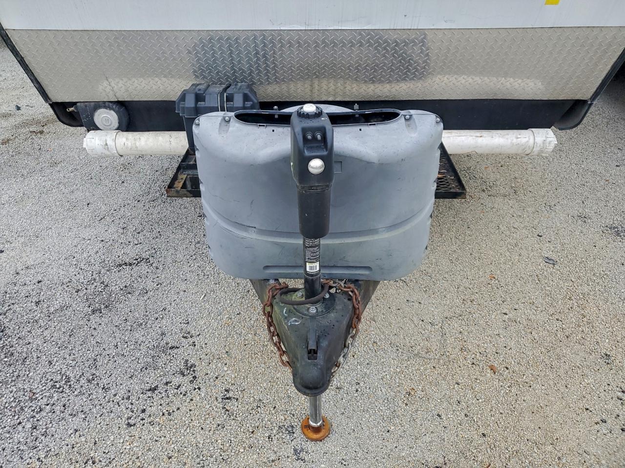 Forest River Vengeance 300v Image 2