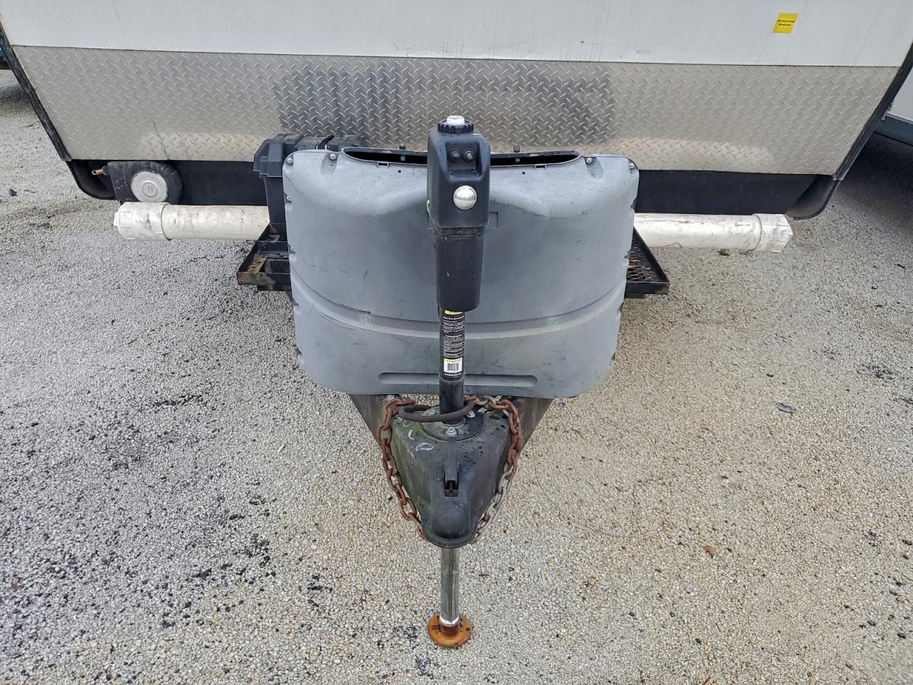 Forest River Vengeance 300v Image 9