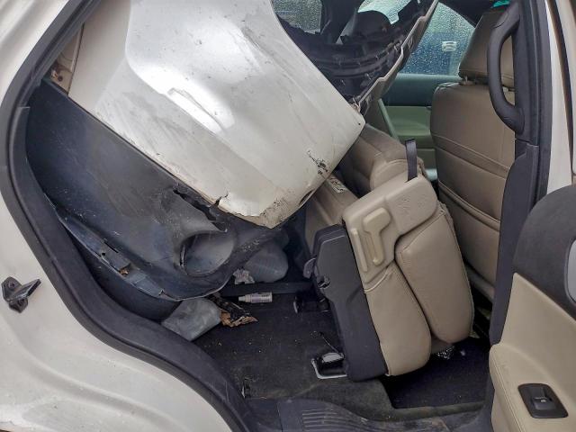 Ford Explorer Xlt Image 8