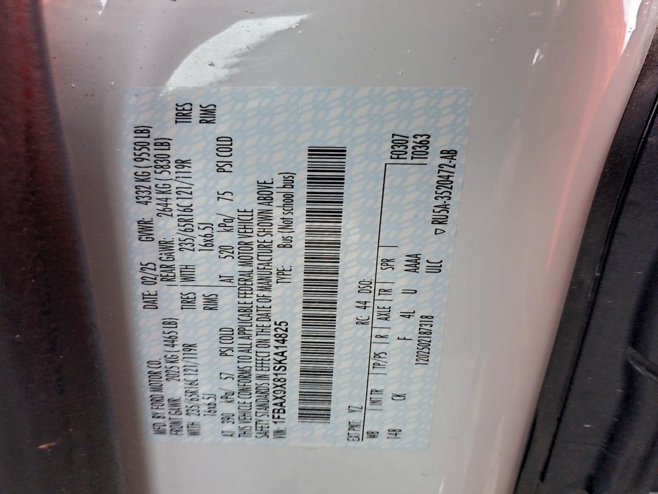 Ford Transit T-350 Image 9