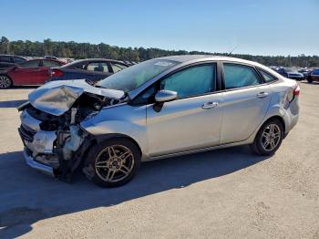  Salvage Ford Fiesta
