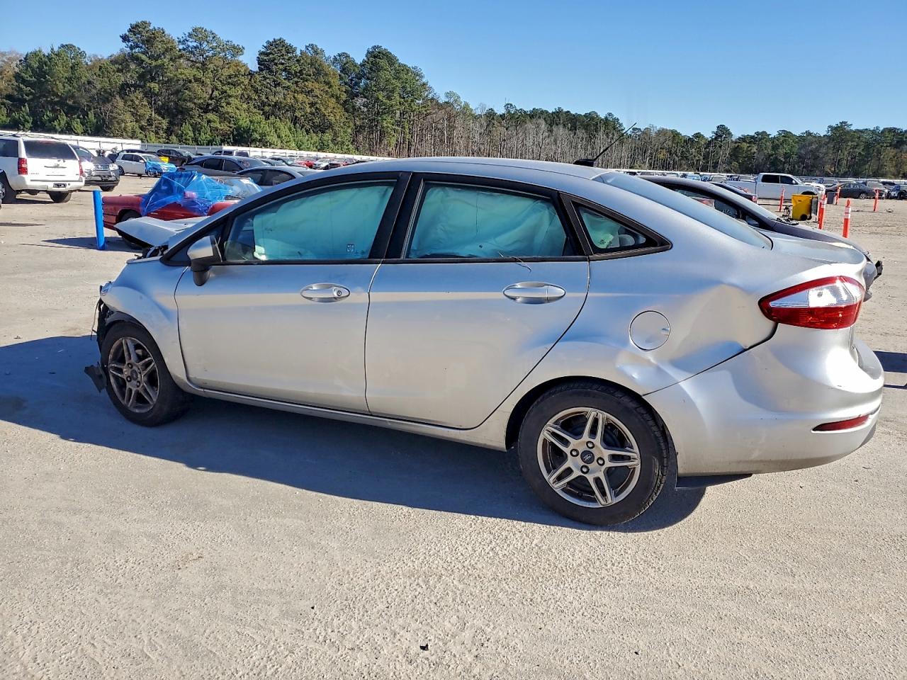 Ford Fiesta Se Image 7