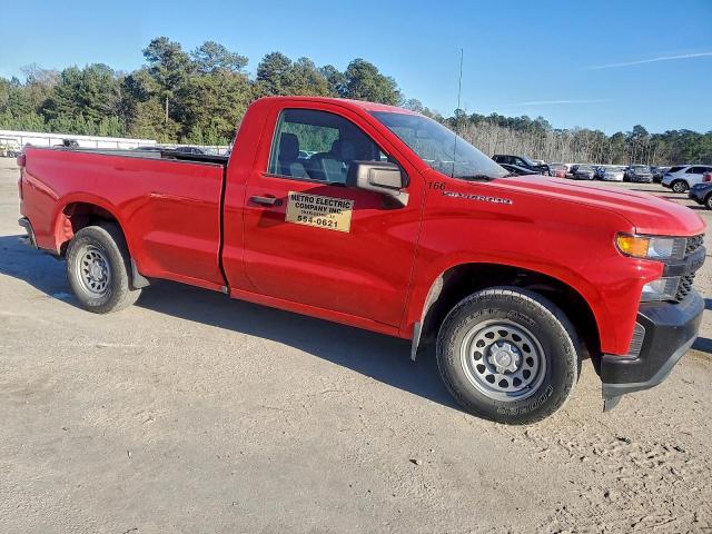 Chevrolet Silverado C1500 Image 2