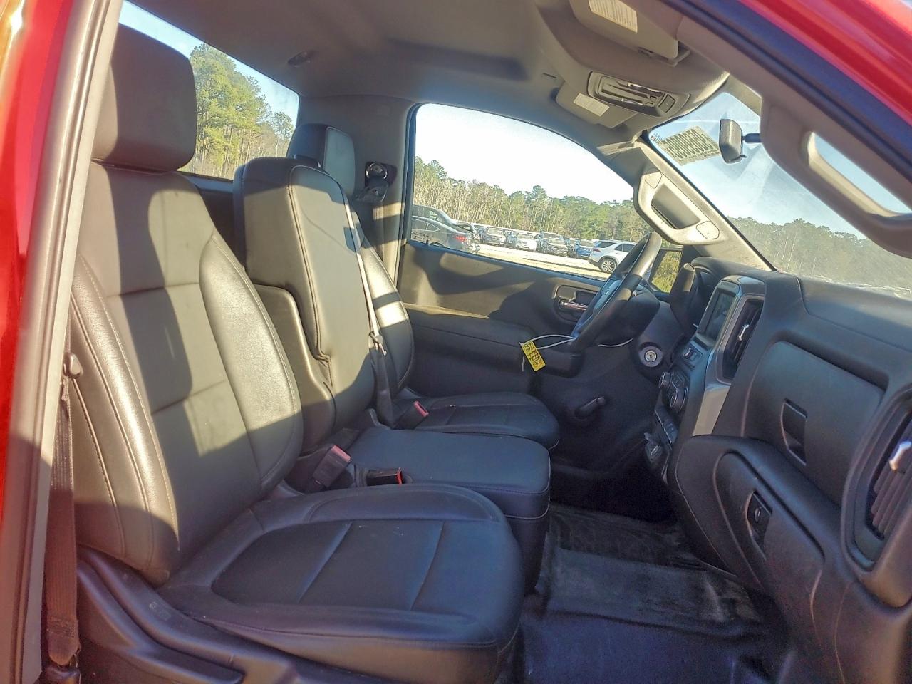 Chevrolet Silverado C1500 Image 10