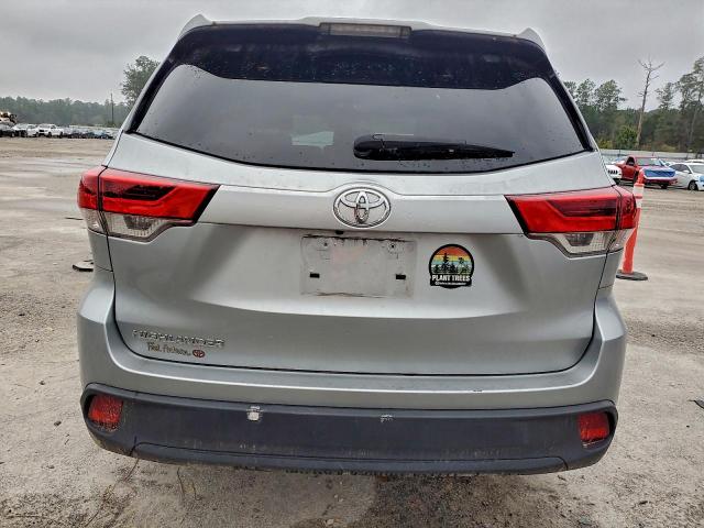 Toyota Highlander Le Image 4