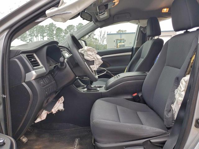 Toyota Highlander Le Image 13