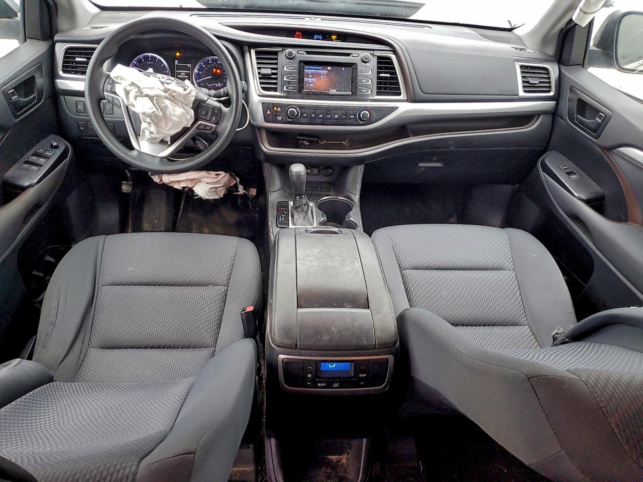 Toyota Highlander Le Image 10