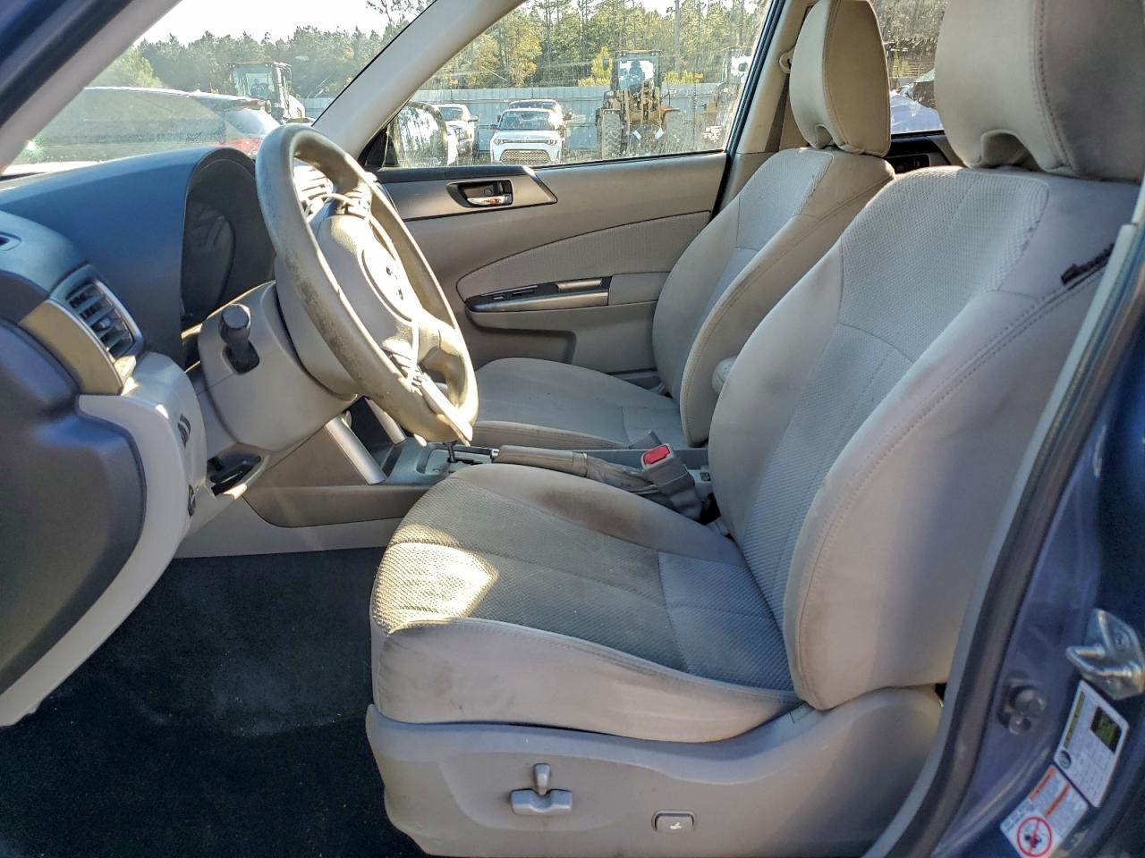 Subaru Forester 2.5x Premium Image 11