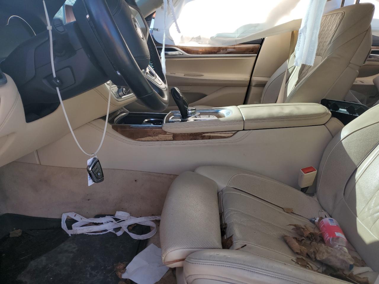 BMW 7 Series Xi Image 10