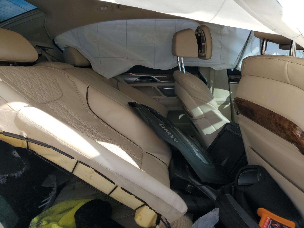 BMW 7 Series Xi Image 3