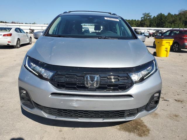 Honda Odyssey Touring Image 11