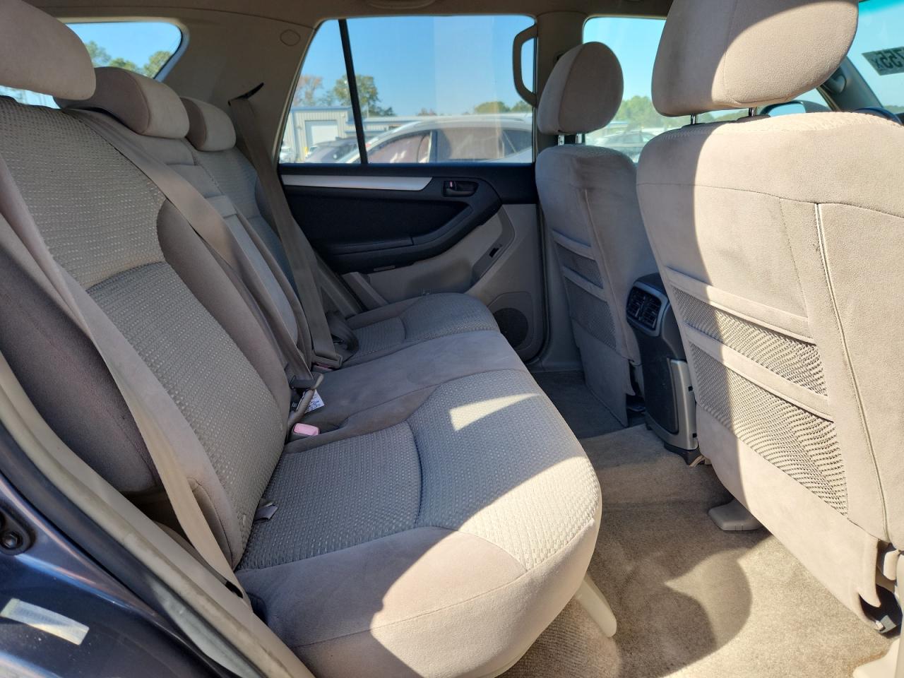 Toyota 4Runner Sr5 Image 8