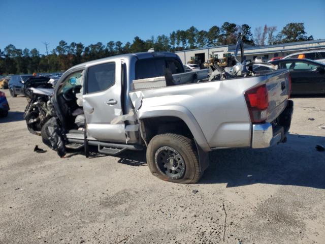 Toyota Tacoma Double Cab Image 3