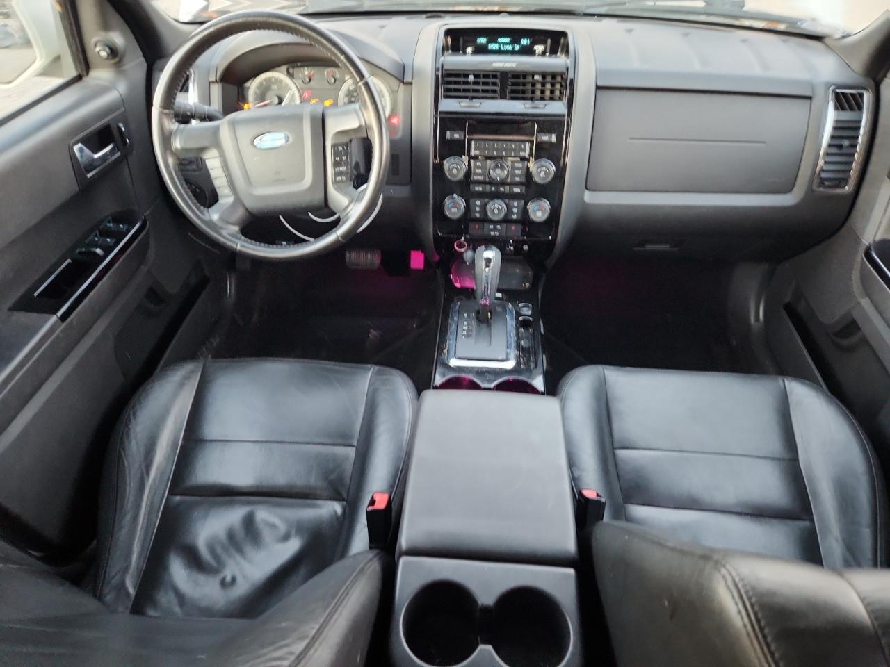 Ford Escape Limited Image 8