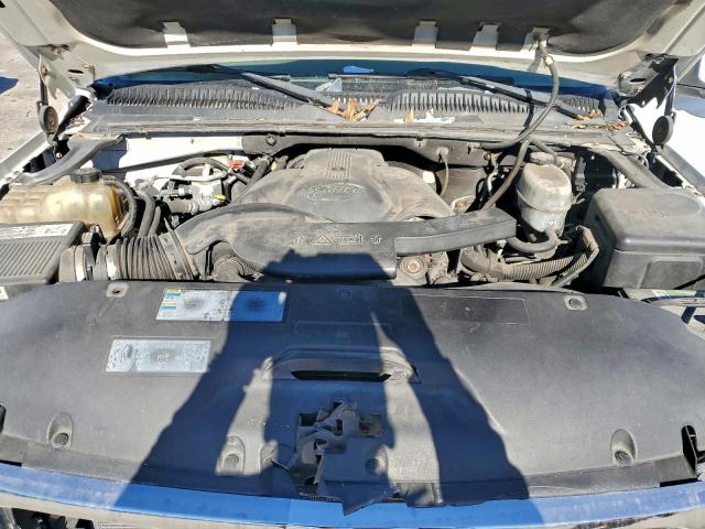 GMC Yukon Denali Image 7