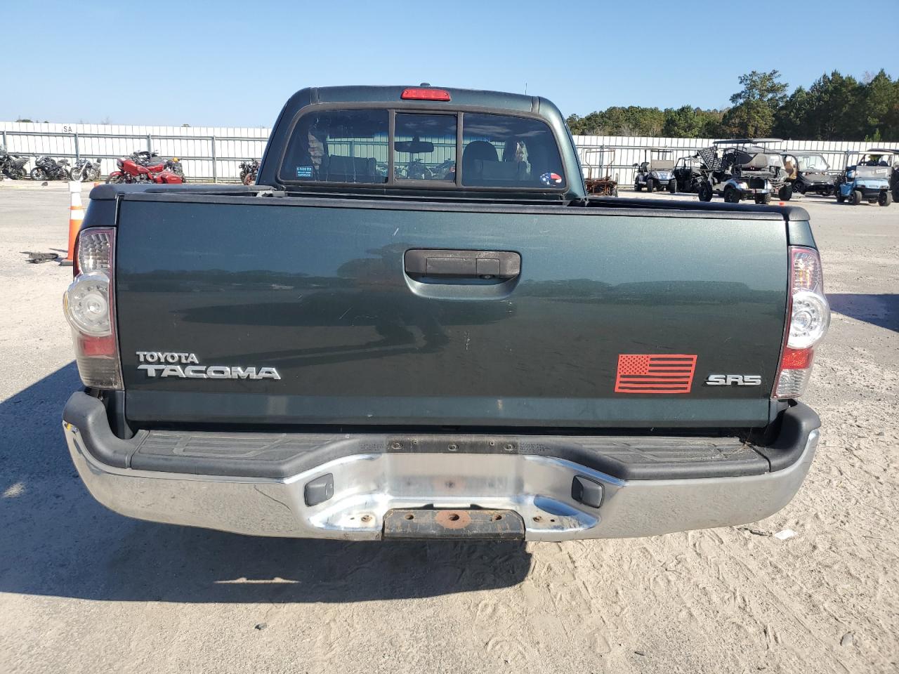 Toyota Tacoma Access Cab Image 2