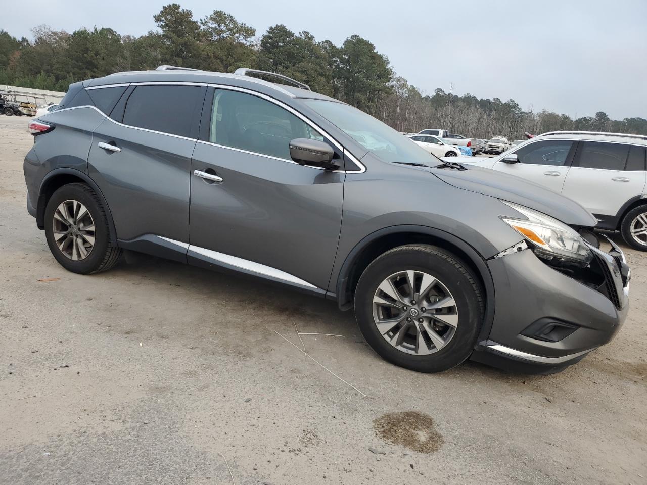 Nissan Murano S Image 2