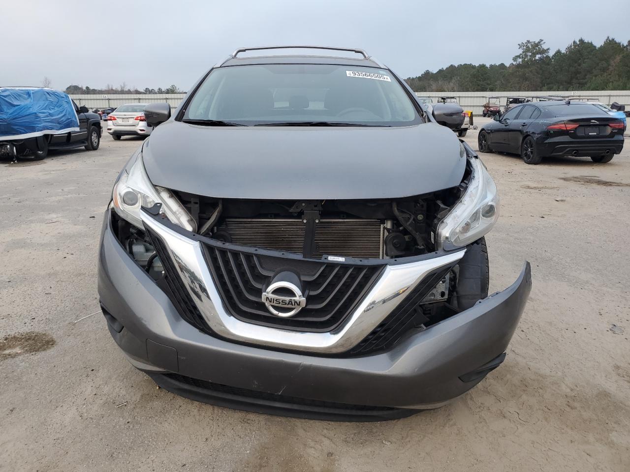 Nissan Murano S Image 5