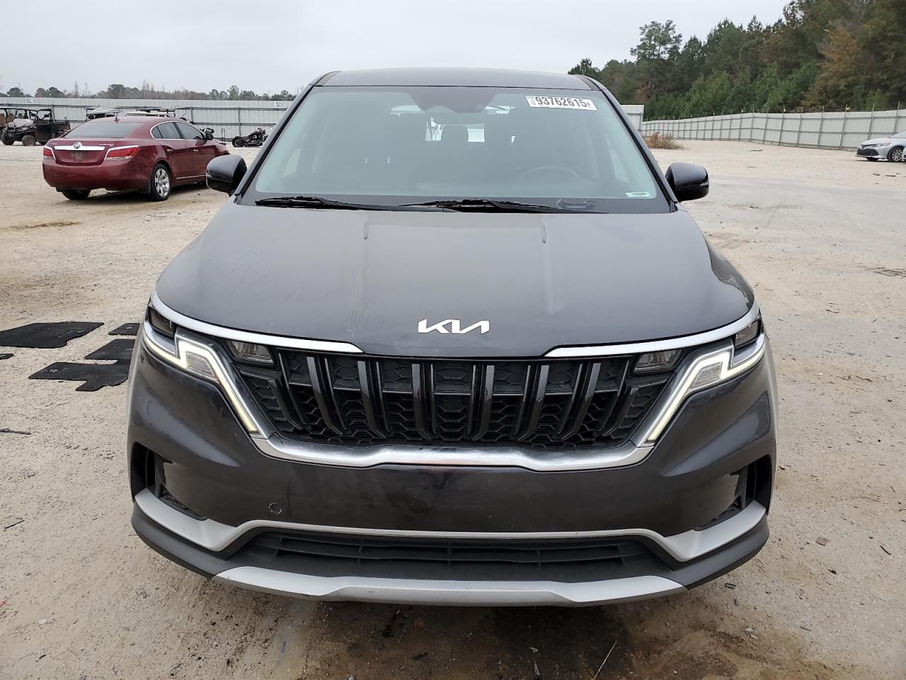 Kia Carnival Lx Image 3