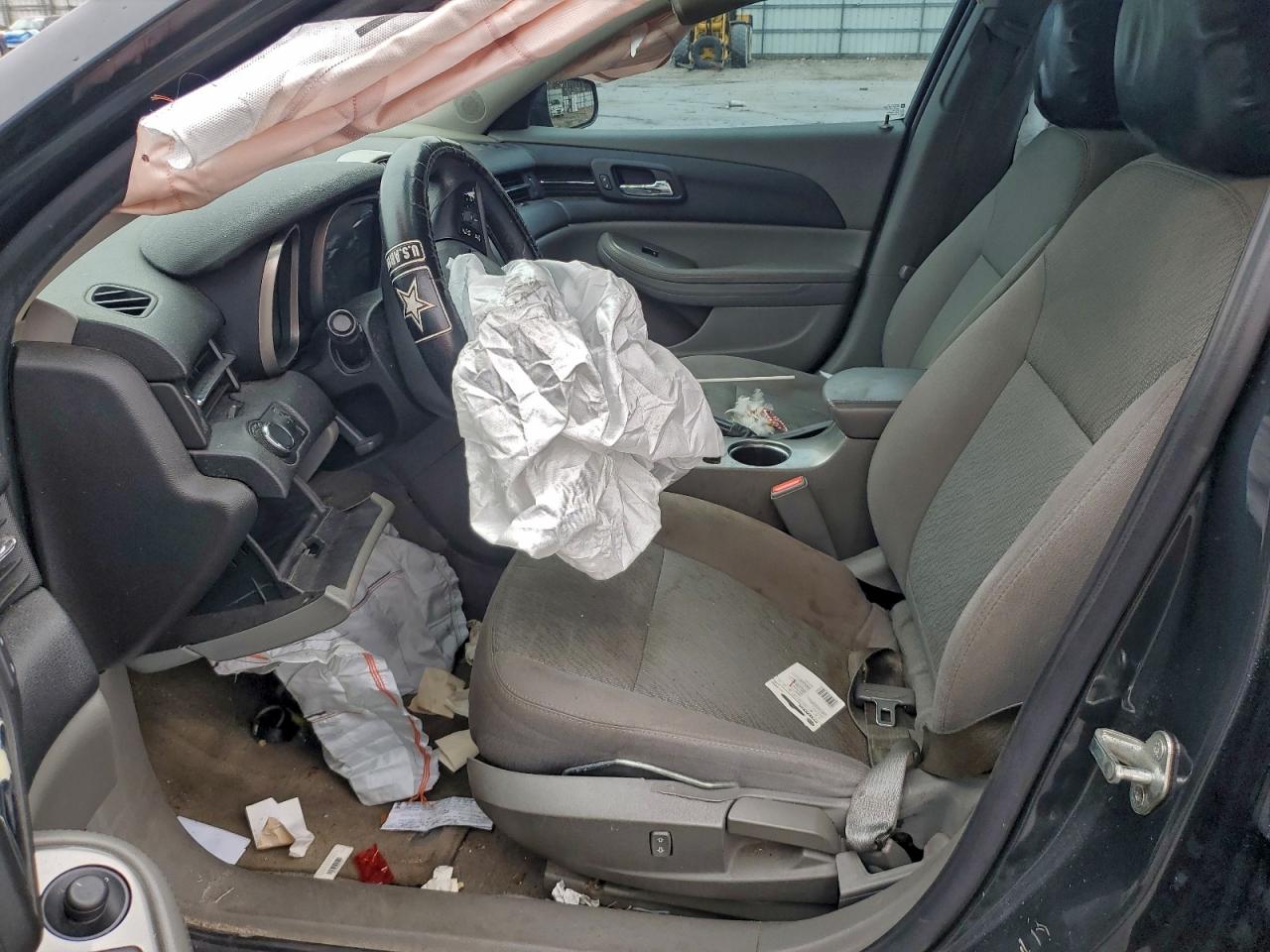 Chevrolet Malibu Ls Image 11