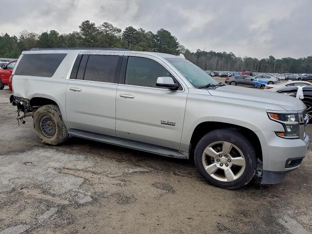 Chevrolet Suburban C1500 Lt Image 2