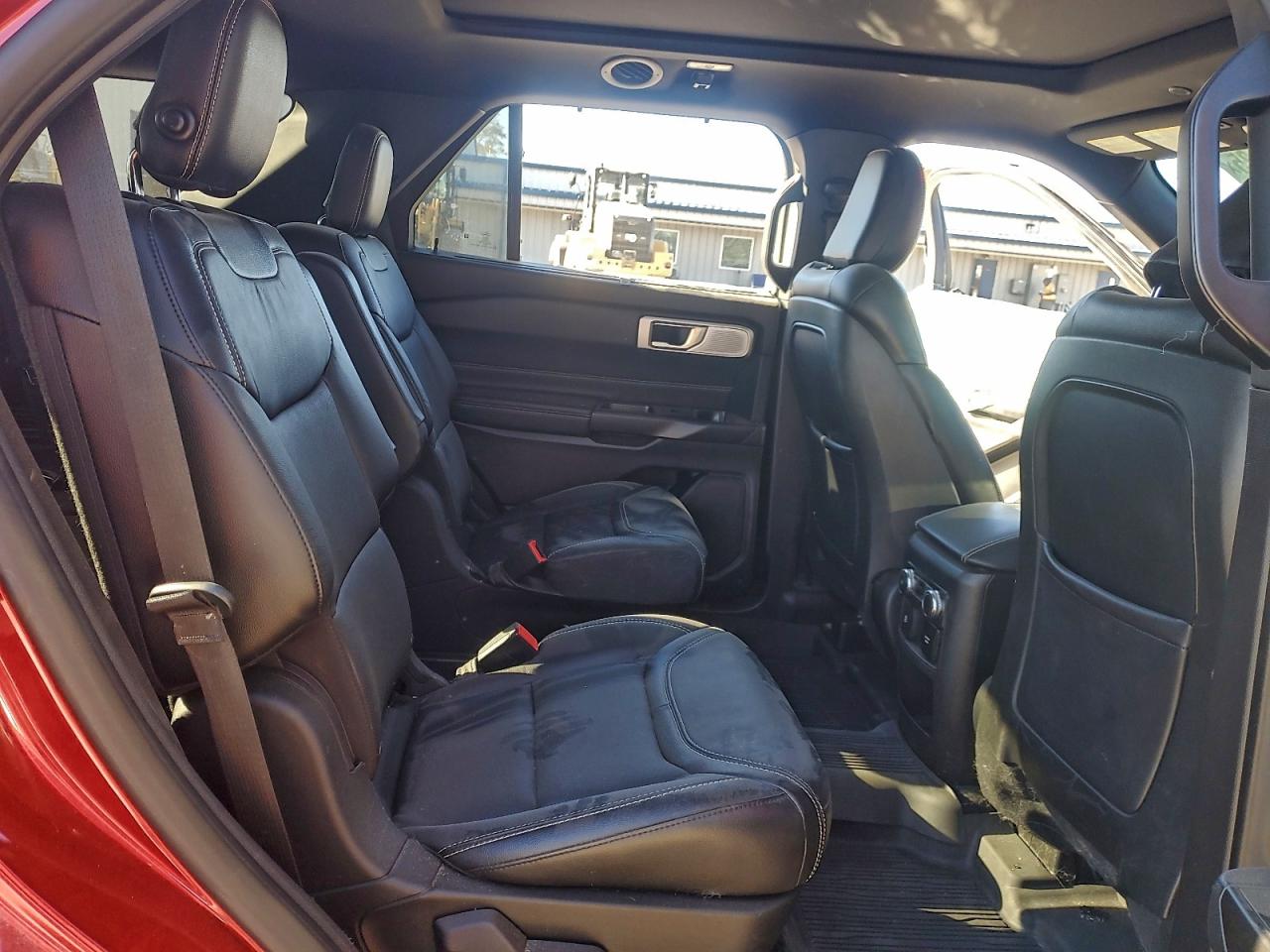 Ford Explorer St Image 7