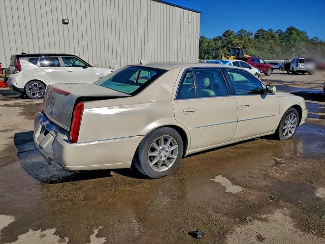 Cadillac DTS Luxury Collection Image 5