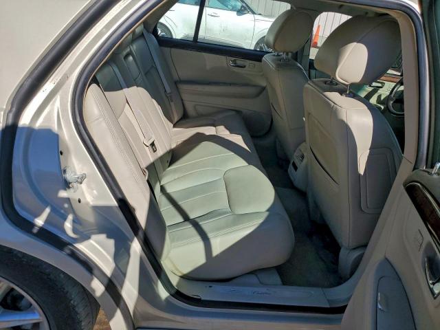 Cadillac DTS Luxury Collection Image 7