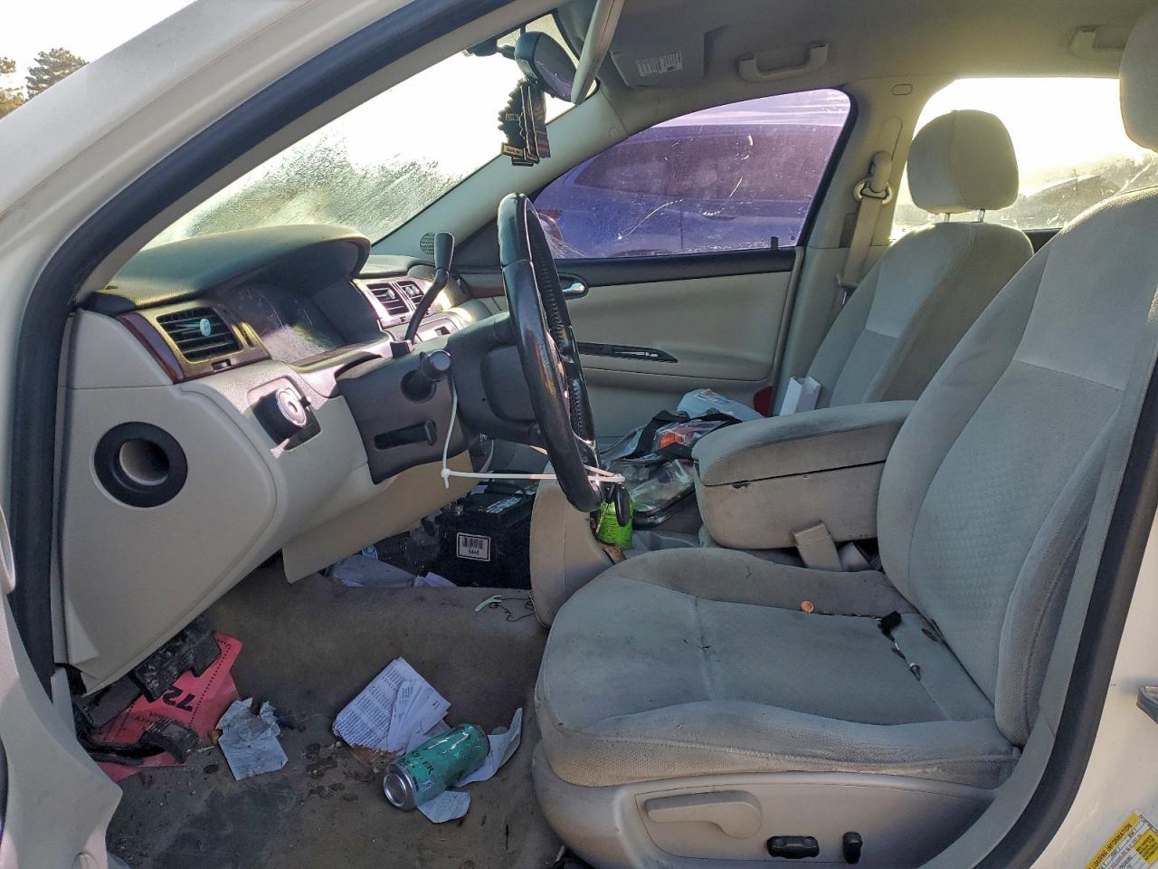 Chevrolet Impala Lt Image 10