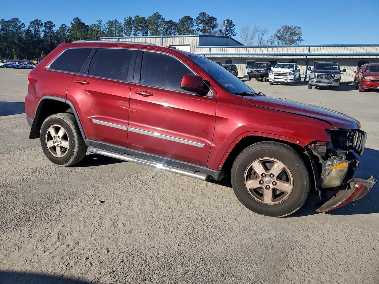 Jeep Grand Cherokee Laredo Image 12