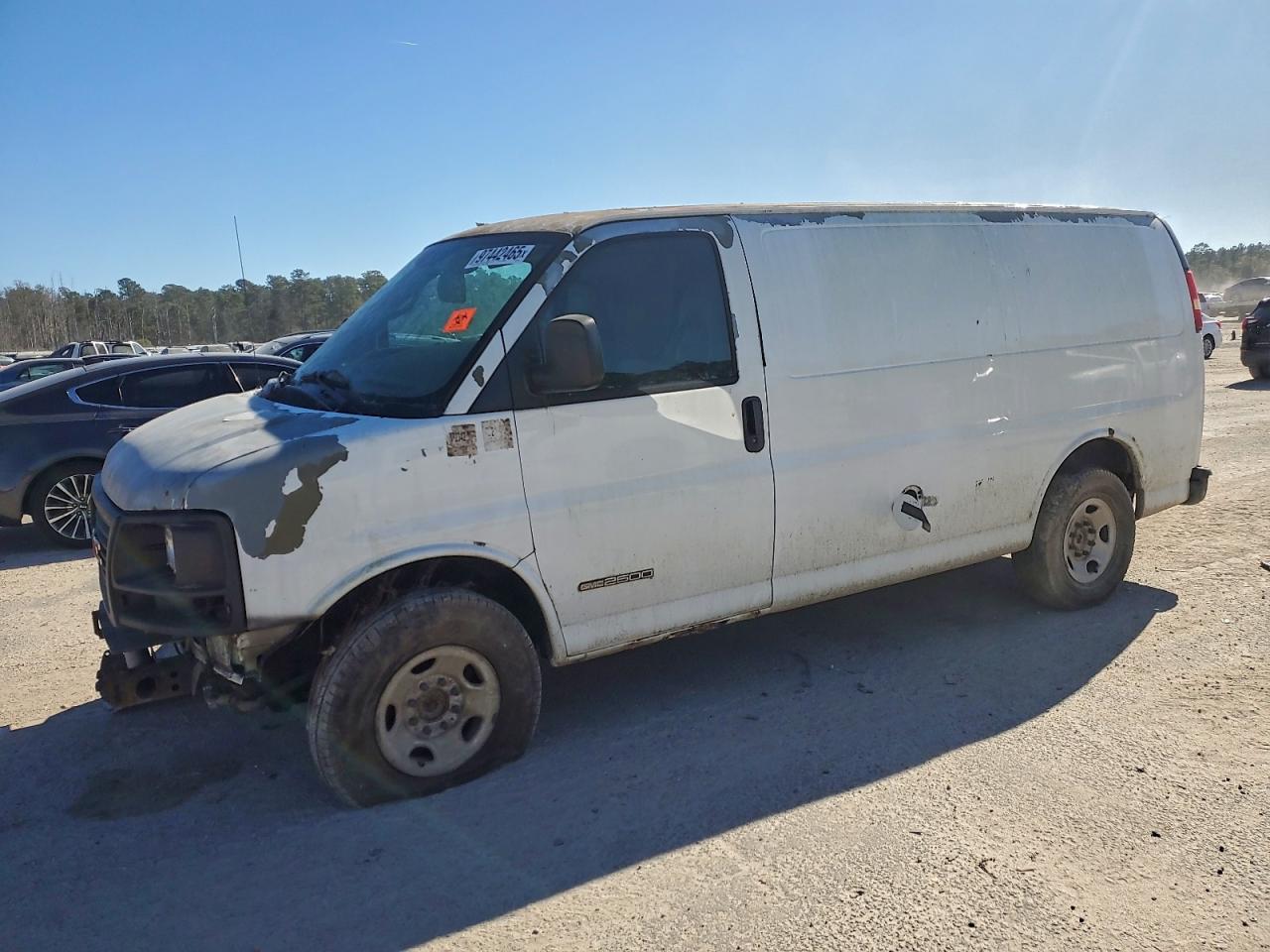 GMC Savana G2500 Image 1