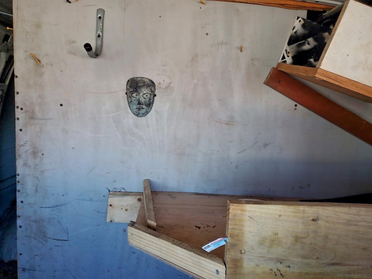 GMC Savana G2500 Image 12