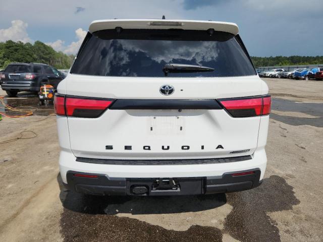 Toyota Sequoia Sr5 Image 2