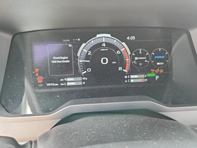 Toyota Sequoia Sr5 Image 3