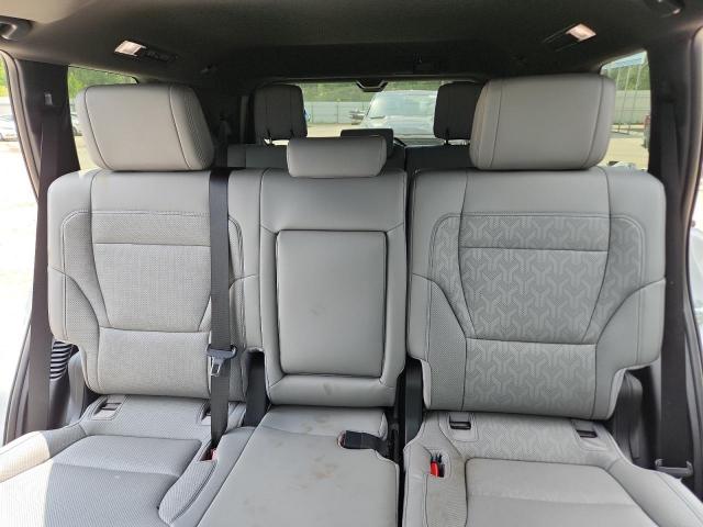 Toyota Sequoia Sr5 Image 13