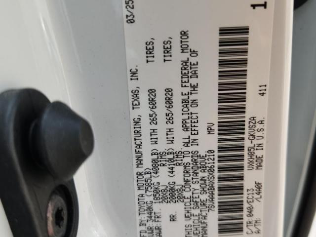 Toyota Sequoia Sr5 Image 6