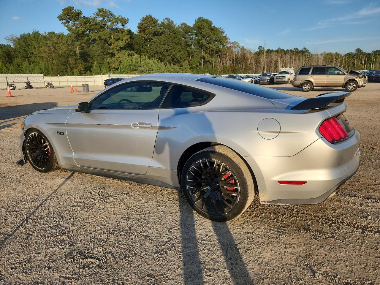 Ford Mustang Gt Image 2