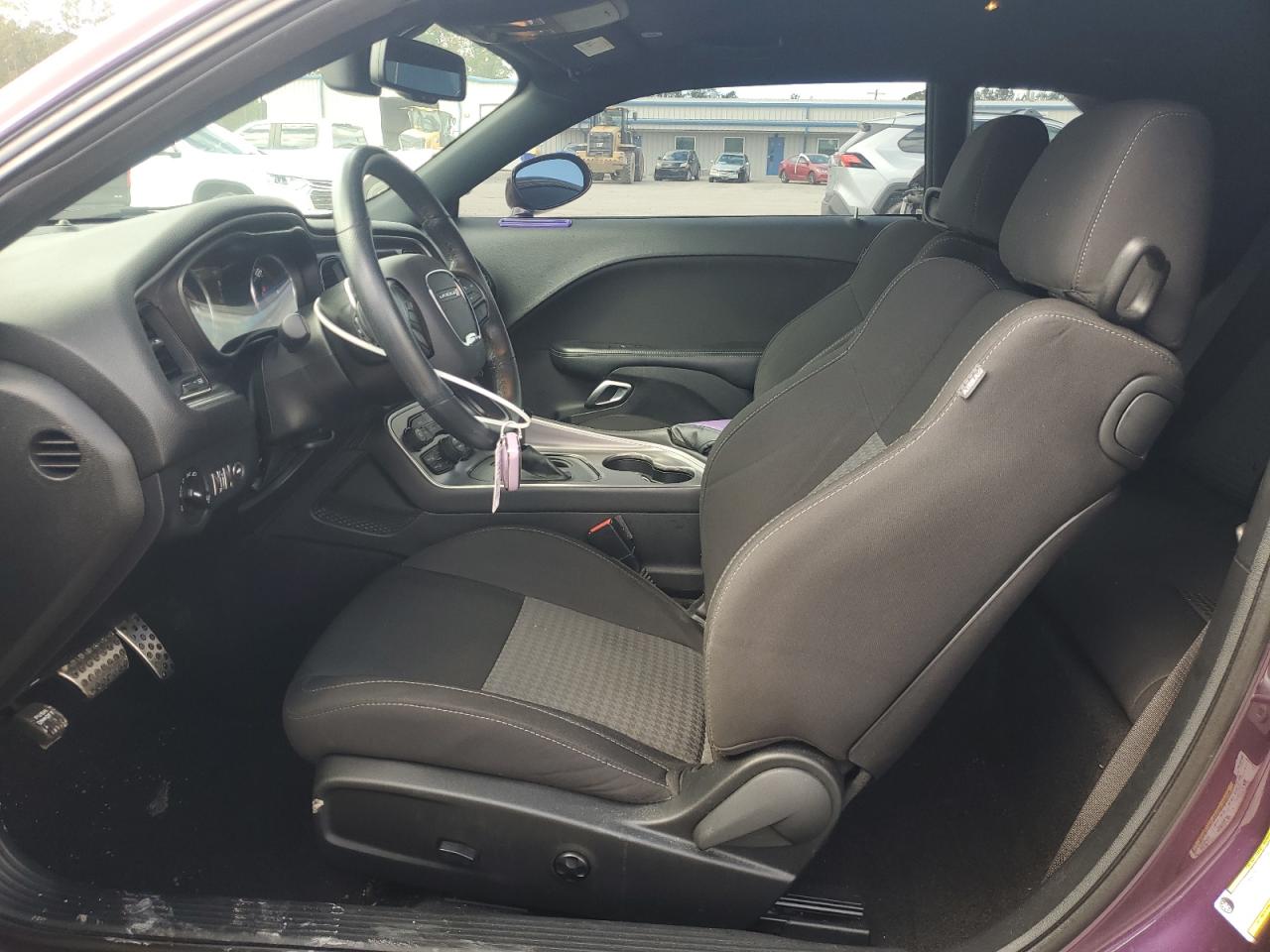 Dodge Challenger R/t Image 7