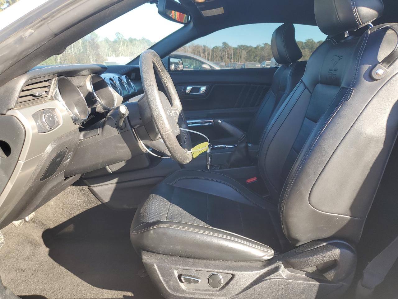 Ford Mustang Gt Image 3