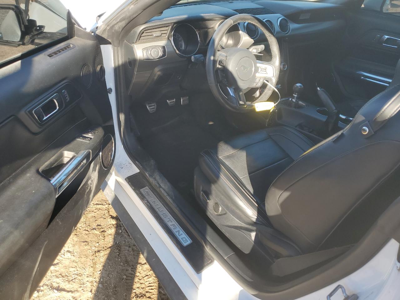 Ford Mustang Gt Image 5