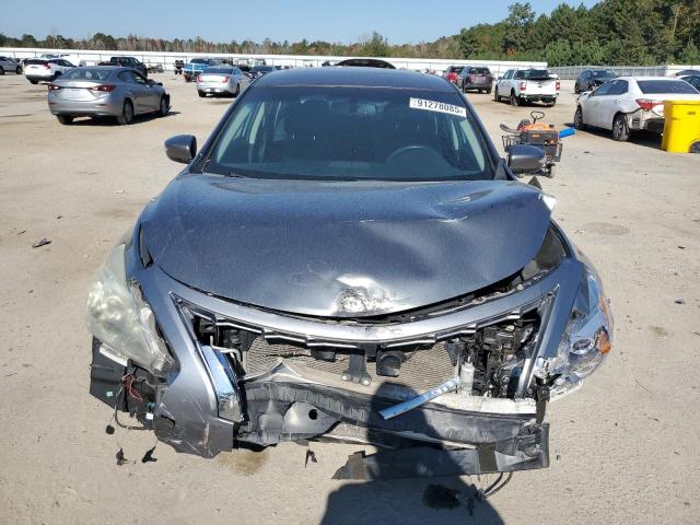 Nissan Altima 2.5 Image 6