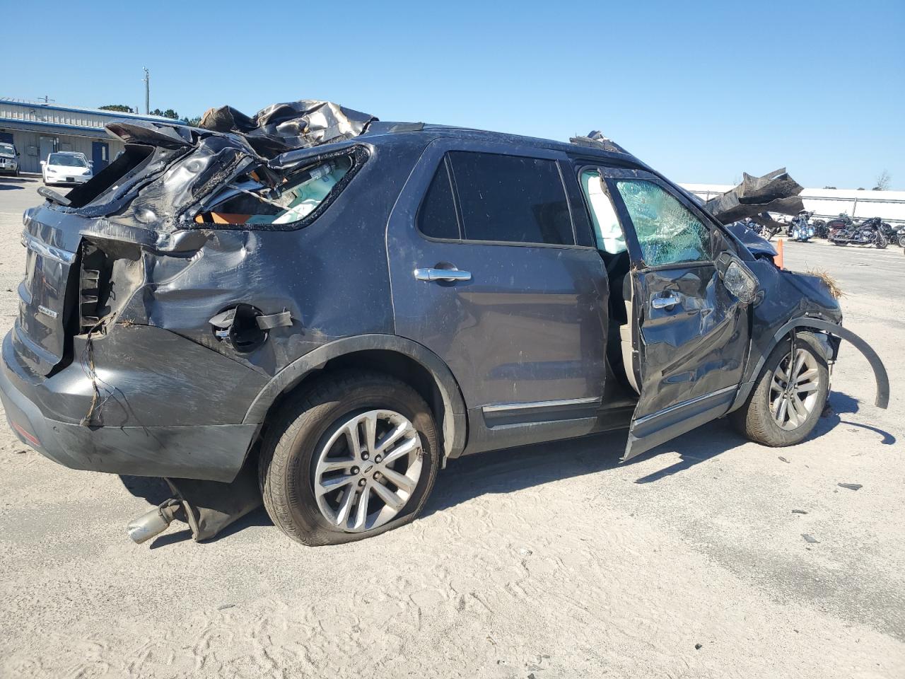 Ford Explorer Xlt Image 9