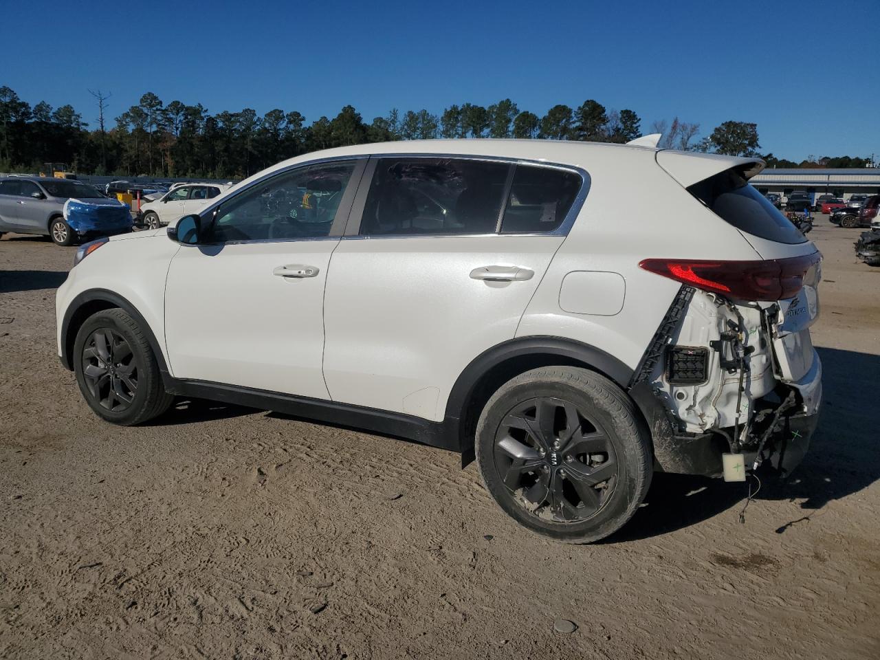 Kia Sportage Lx Image 2