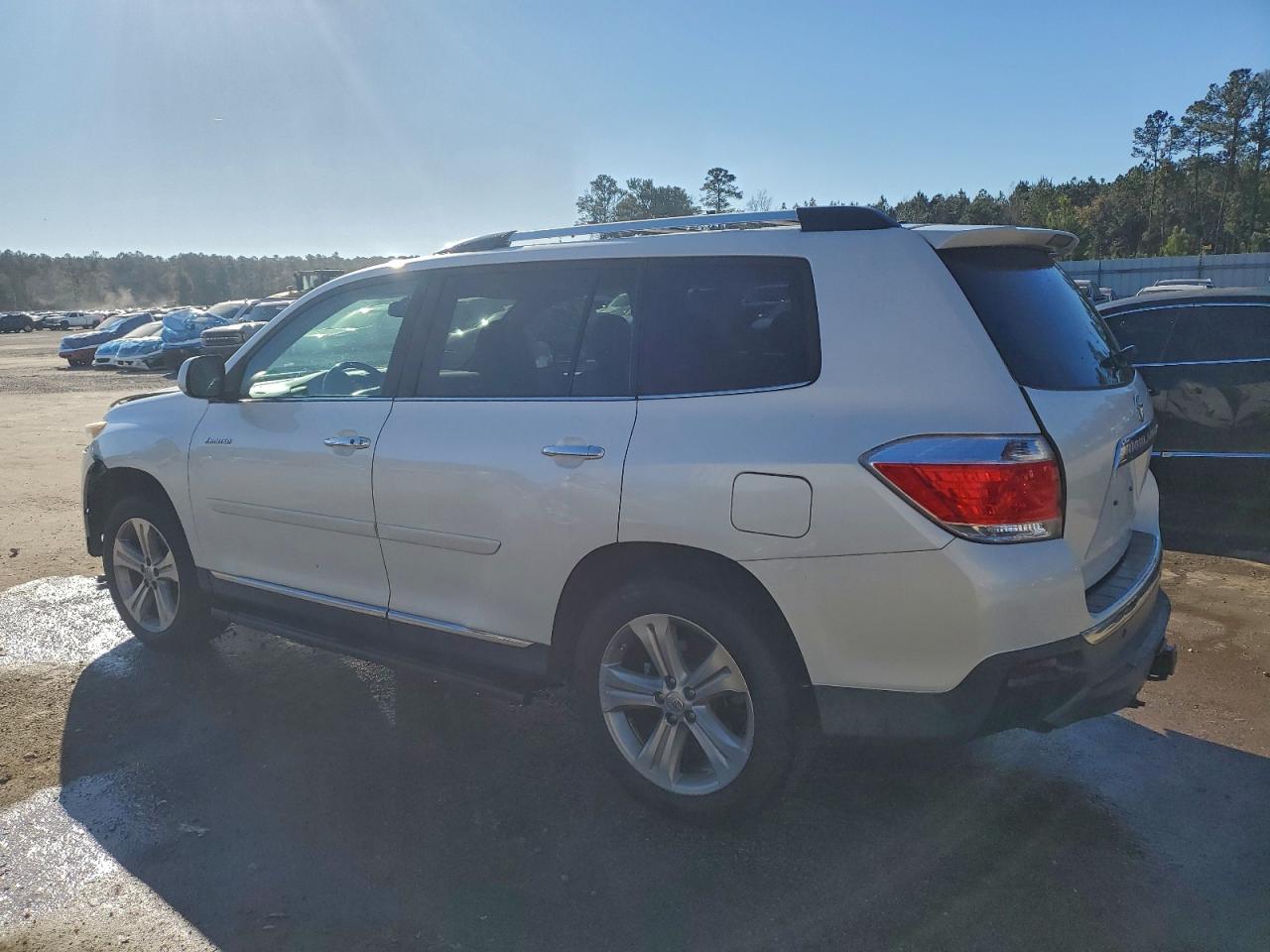 Toyota Highlander Limited Image 3