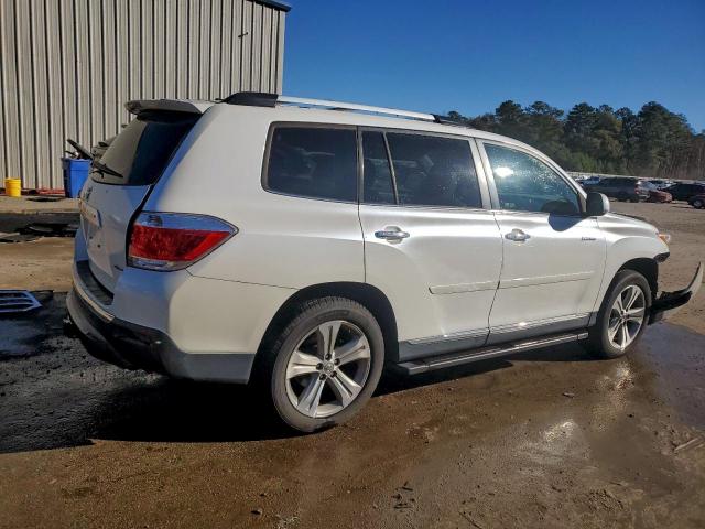 Toyota Highlander Limited Image 2