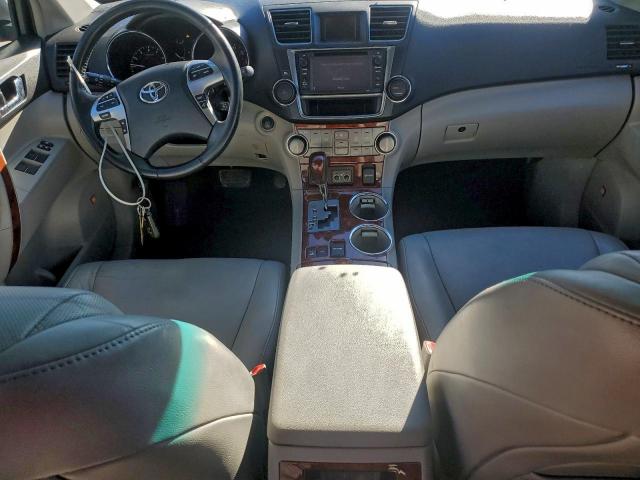 Toyota Highlander Limited Image 8