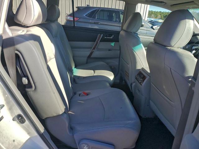 Toyota Highlander Limited Image 7