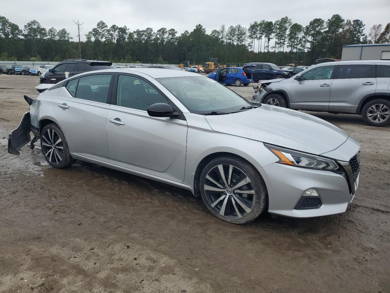 Nissan Altima Sr Image 2