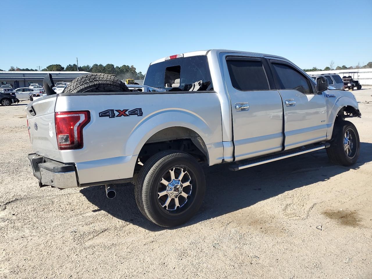 Ford F-150 Supercrew Image 12