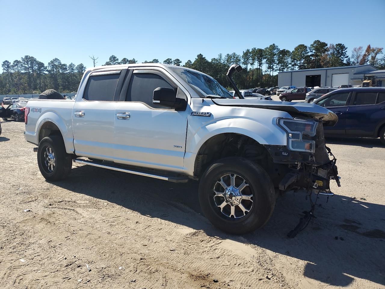 Ford F-150 Supercrew Image 3